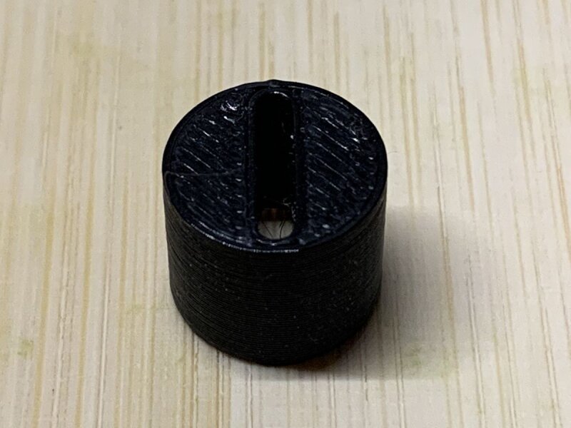 Stelldraht-Führung für Unterflur-Weichenantriebe (TT / H0) – Schwarz